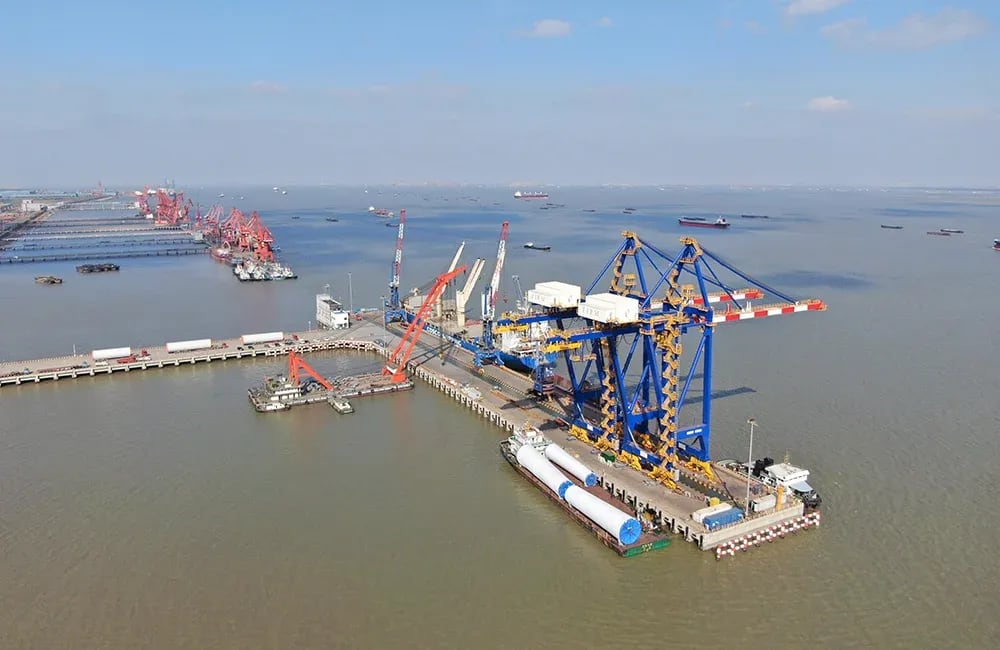 Cẩu bờ STS (Ship to Shore Crane) 2